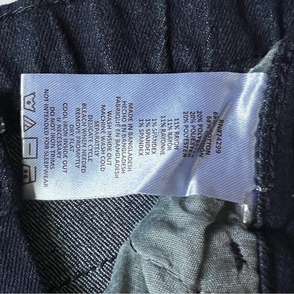 NWT DKNY Straight Leg Jeans Kids Size 4 Kids - Picture 5 of 6